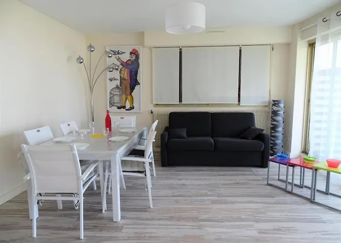 Bougainvilliers - Arcachon, Front De Au Coeur De L'hyper-centre. Mae-9264 *