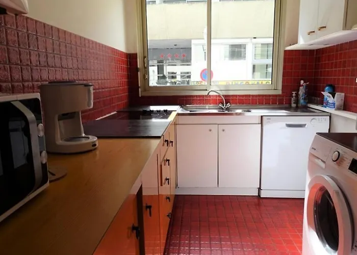 Bougainvilliers - Arcachon, Front De Au Coeur De L'hyper-centre. Mae-9264